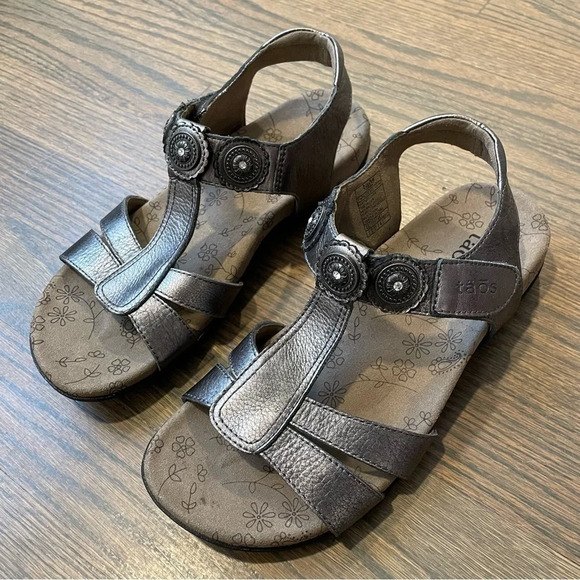 TAOS Paradise Leather T Strap Sandal Shoes size 7 Adjustable Straps - Picture 1 of 13